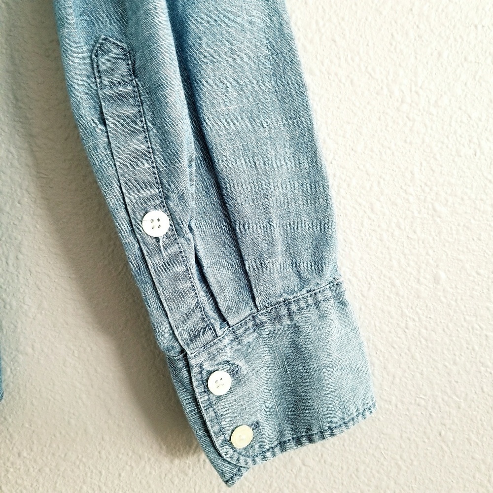 J Crew Button Chambray Shirt Blue Long Sleeve Top - Picture 4 of 7